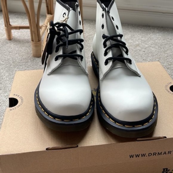 Dr. Martin 101 YS Lace-Up Bootie - Picture 3 of 5